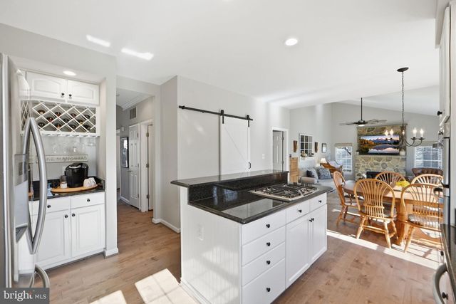 8151 CANCUN CT, Gainesville, VA 20155