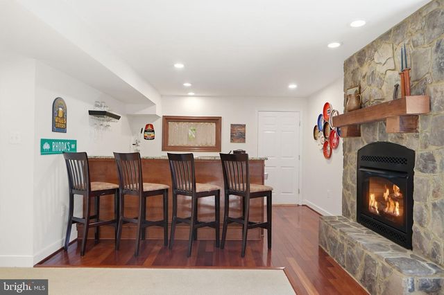 8151 CANCUN CT, Gainesville, VA 20155