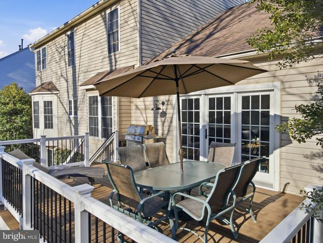 8151 CANCUN CT, Gainesville, VA 20155