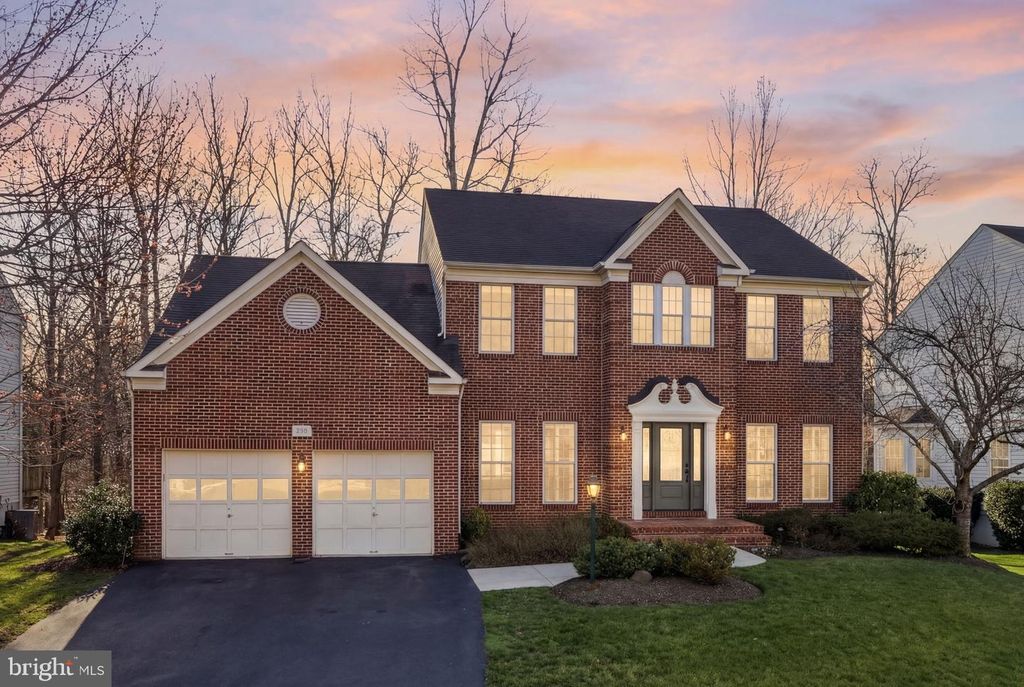 8151 CANCUN CT, Gainesville, VA 20155