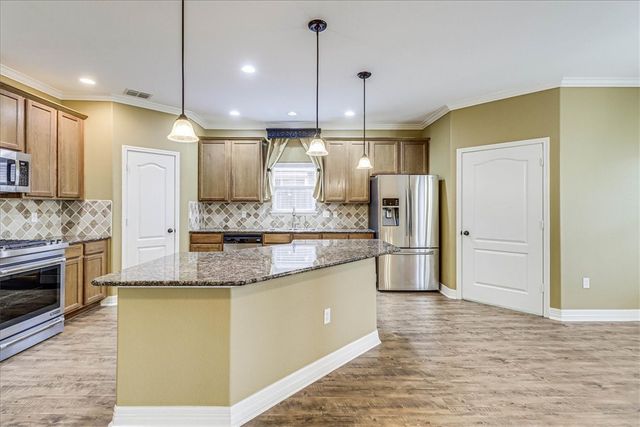 6001 Saint Denis St, Corpus Christi, TX 78414