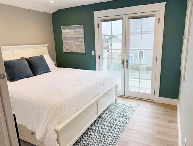 21 Warren Avenue 21, Middletown, RI 02842