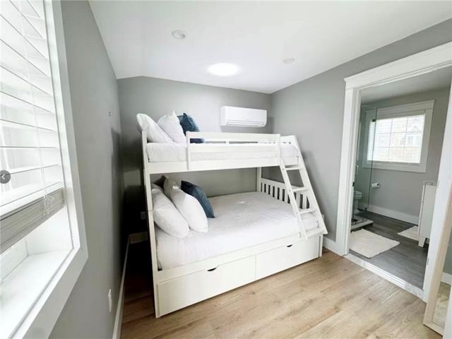 21 Warren Avenue 21, Middletown, RI 02842