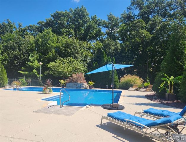 249 Dardenne Farms Drive, St Charles, MO 63304