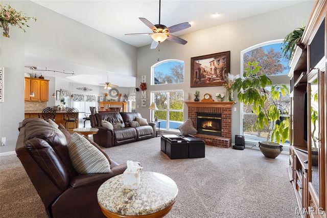 249 Dardenne Farms Drive, St Charles, MO 63304