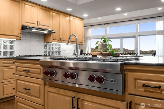 13244 Woodinville-Redmond Road NE, Redmond, WA 98052