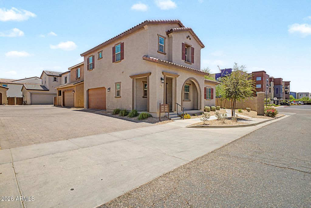 2419 N 149TH Lane, Goodyear, AZ 85395 — photo 4