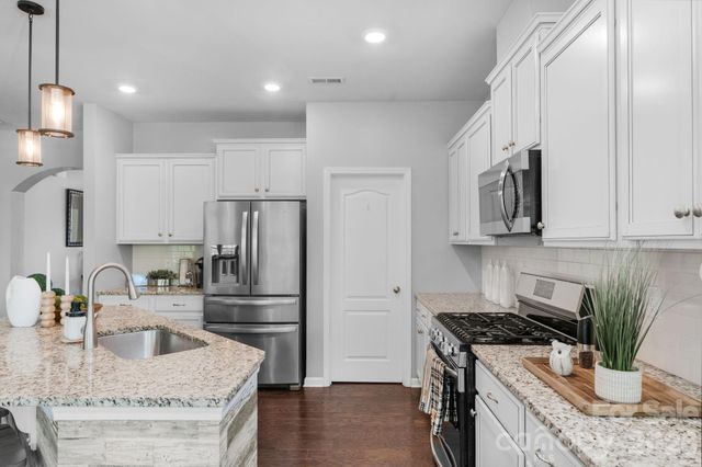 5000 Lily Pond Circle, Waxhaw, NC 28173