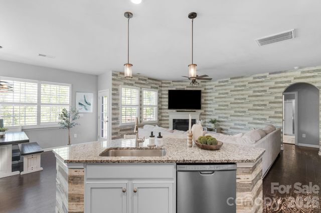 5000 Lily Pond Circle, Waxhaw, NC 28173