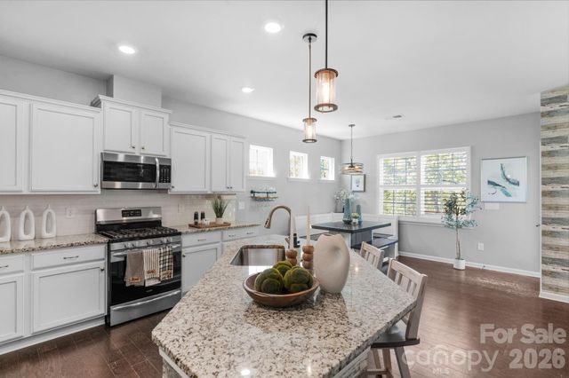 5000 Lily Pond Circle, Waxhaw, NC 28173