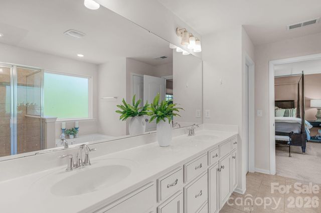 5000 Lily Pond Circle, Waxhaw, NC 28173