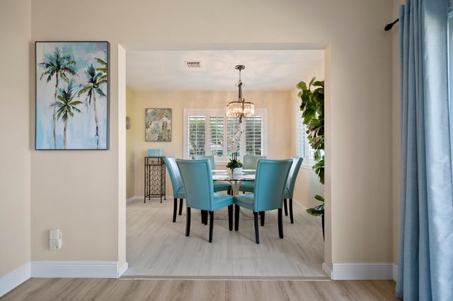 5143 SE Club Way, Stuart, FL 34997