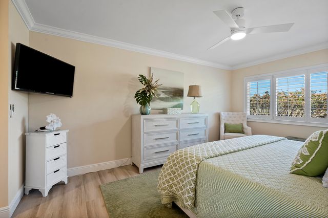 5143 SE Club Way, Stuart, FL 34997