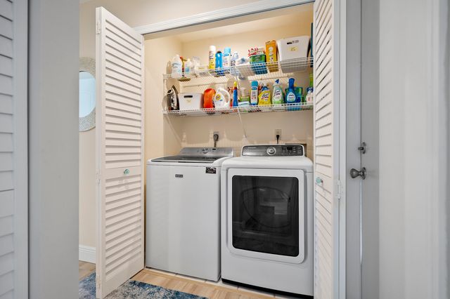 5143 SE Club Way, Stuart, FL 34997