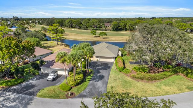 5143 SE Club Way, Stuart, FL 34997