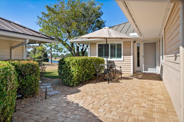 5143 SE Club Way, Stuart, FL 34997