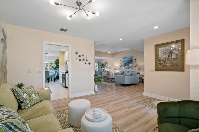 5143 SE Club Way, Stuart, FL 34997