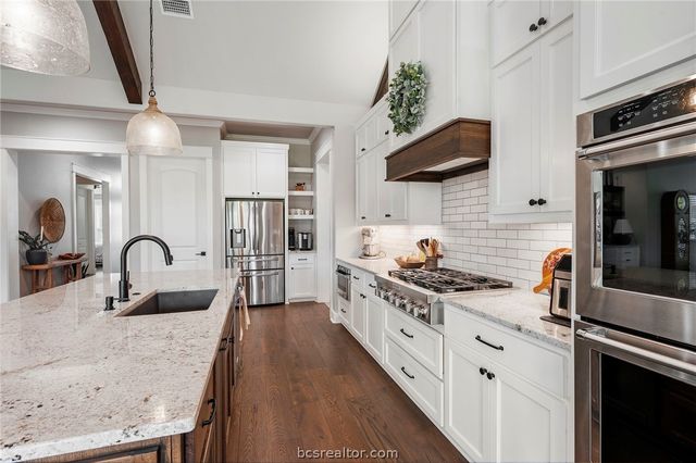 4816 Crystal Ridge Lane, College Station, TX 77845