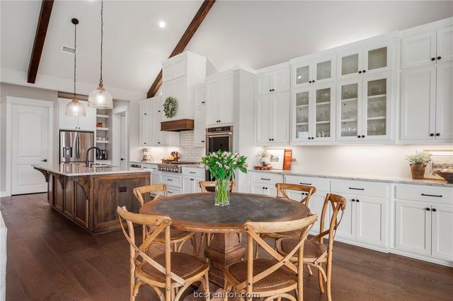 4816 Crystal Ridge Lane, College Station, TX 77845