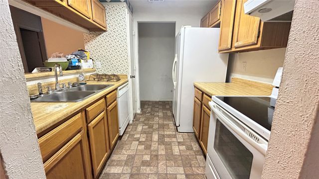 3904 Manzinita Street, Fort Worth, TX 76137