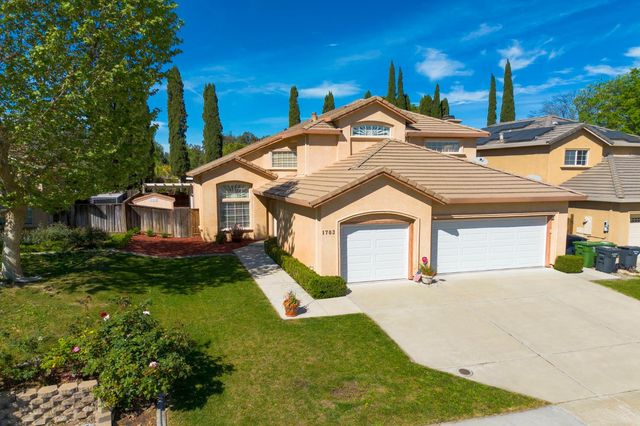 1703 Egret Dr, Tracy, CA 95376