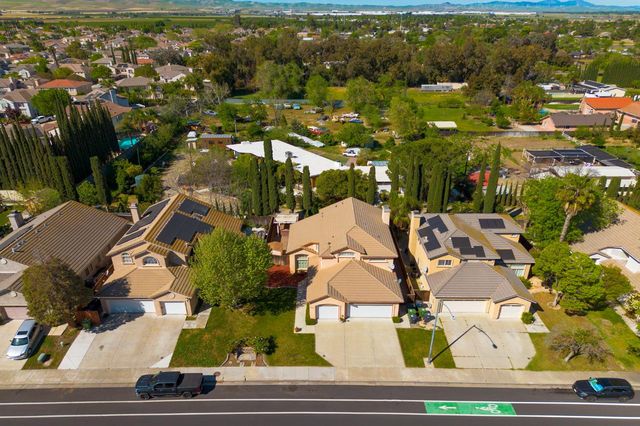 1703 Egret Dr, Tracy, CA 95376