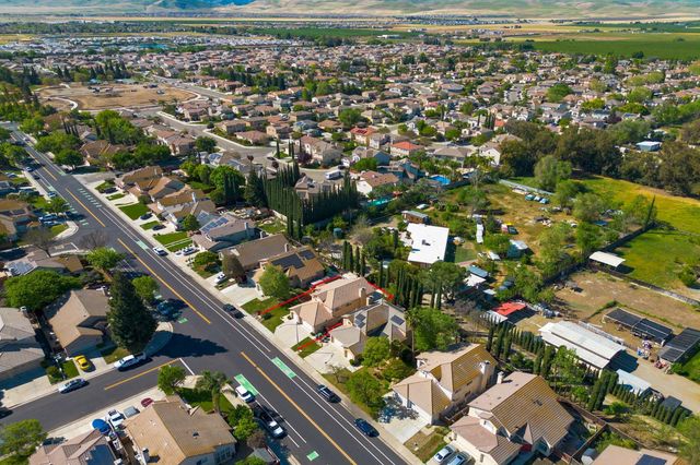 1703 Egret Dr, Tracy, CA 95376