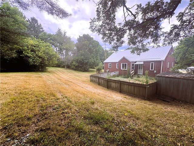 1405 Pittsburgh Rd, Middlesex Twp, PA 16059
