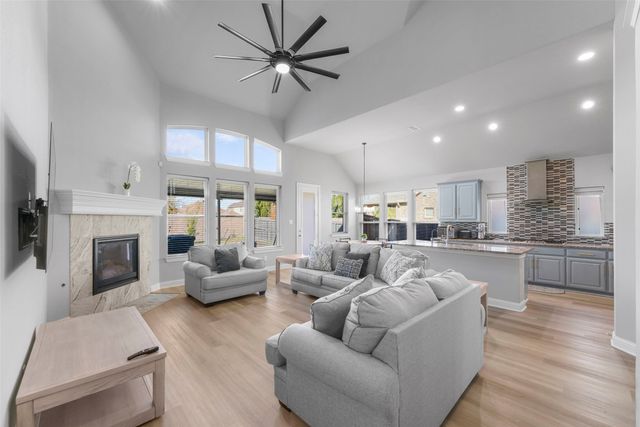 7243 Brisa Road, Grand Prairie, TX 75054