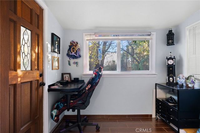 17806 Erwin St, Encino, CA 91316