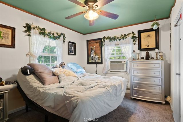 17806 Erwin St, Encino, CA 91316