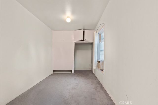 17806 Erwin St, Encino, CA 91316