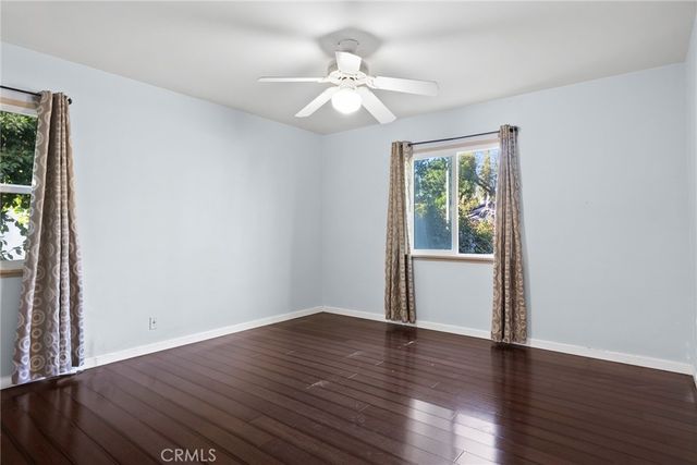 17806 Erwin St, Encino, CA 91316