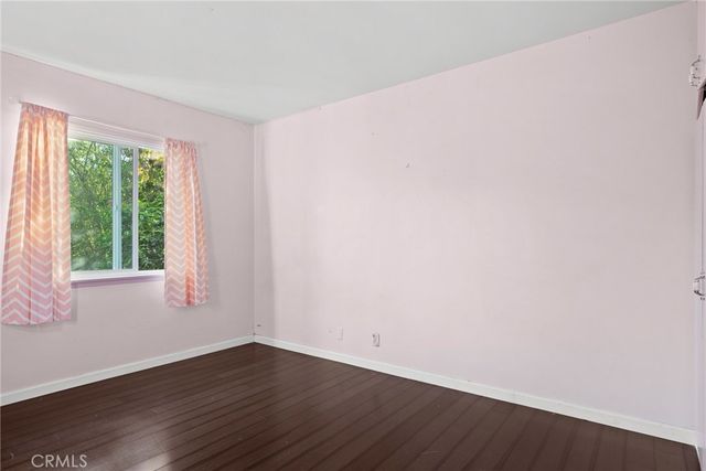 17806 Erwin St, Encino, CA 91316