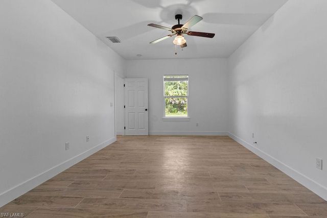 2008 Robert AVE, Alva, FL 33920