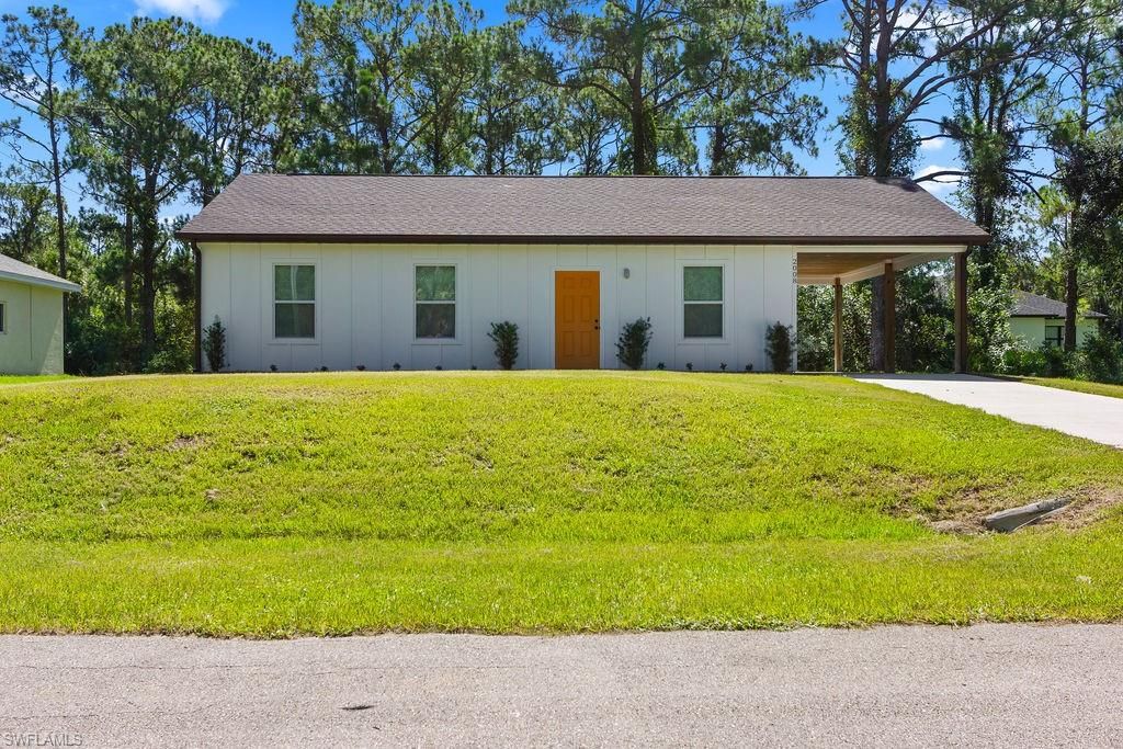 2008 Robert AVE, Alva, FL 33920