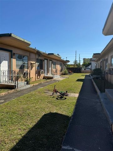 2110 NW 24th St 3, Miami, FL 33142