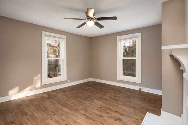 1012 Coulter St, Clarksville, TN 37040