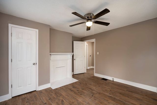 1012 Coulter St, Clarksville, TN 37040