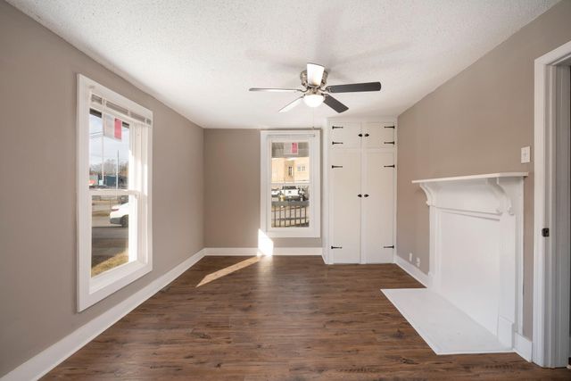 1012 Coulter St, Clarksville, TN 37040