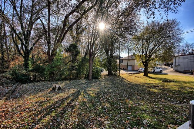 1012 Coulter St, Clarksville, TN 37040