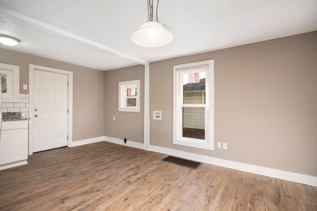 1012 Coulter St, Clarksville, TN 37040