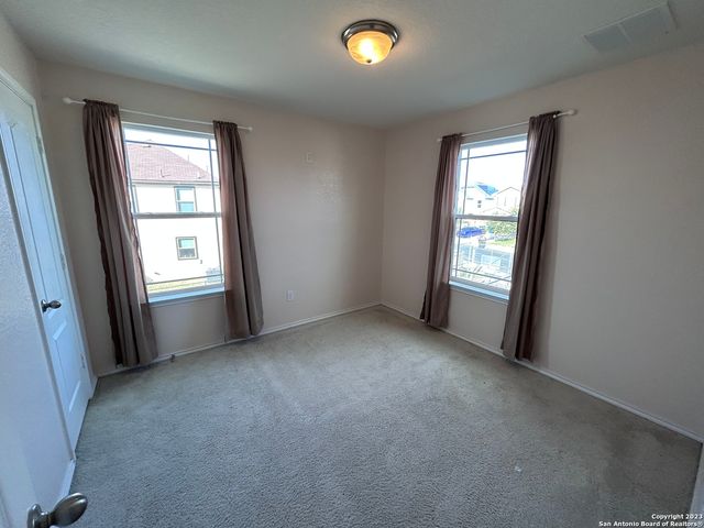 318 PLEASANTON CIR, San Antonio, TX 78221