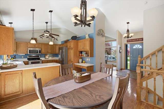 11526 Cottonwood Street NW, Coon Rapids, MN 55448