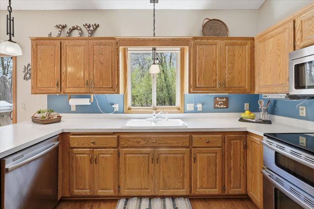 11526 Cottonwood Street NW, Coon Rapids, MN 55448