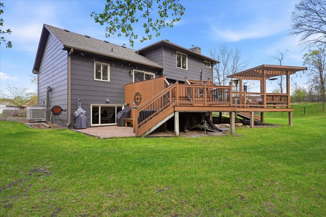 11526 Cottonwood Street NW, Coon Rapids, MN 55448
