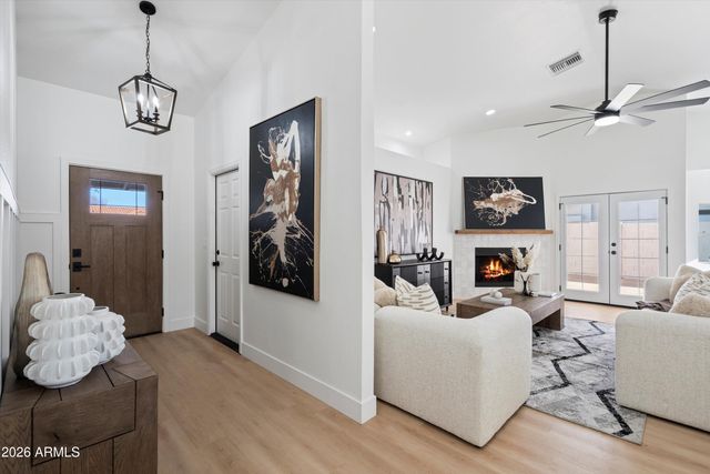 4301 E BETTY ELYSE Lane, Phoenix, AZ 85032