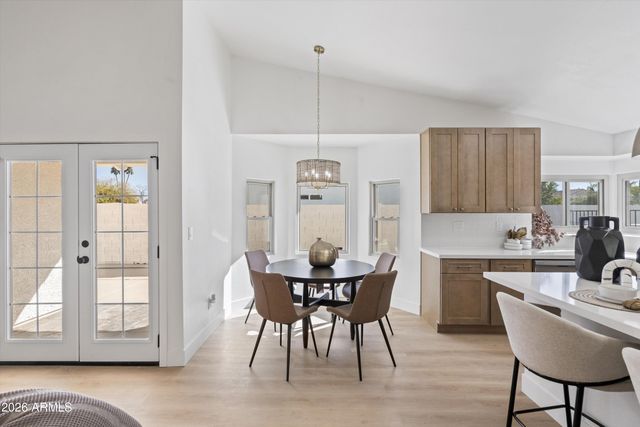 4301 E BETTY ELYSE Lane, Phoenix, AZ 85032