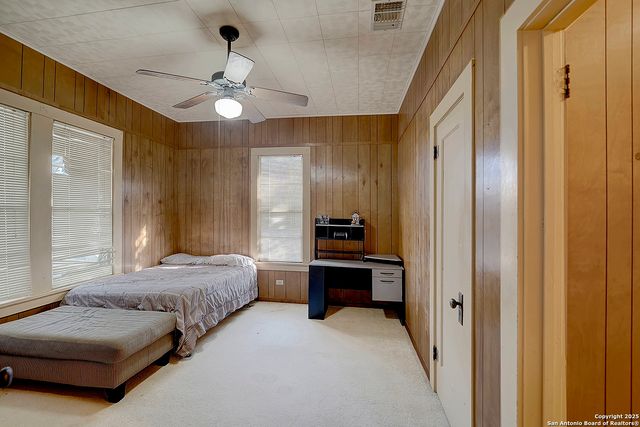 612 E Guadalupe, Runge, TX 78151