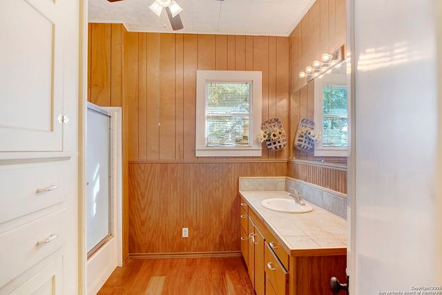 612 E Guadalupe, Runge, TX 78151